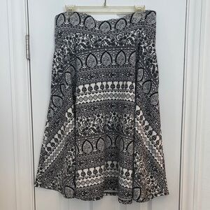 Agnes & Dora Black and White Patterned‎ Skirt